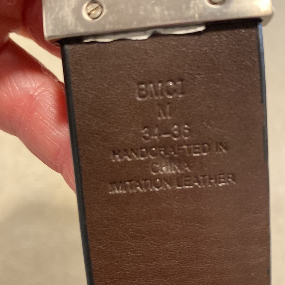Mens black Guess belt. - Picture 3 of 3